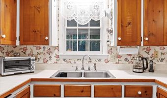 20 Juniper Dr, Amherst, NH 03031