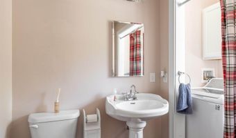 123 Lasalle Dr, Bangor, ME 04401