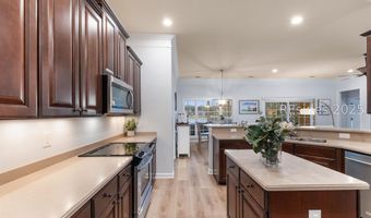 4 Stoney Point Dr, Bluffton, SC 29910