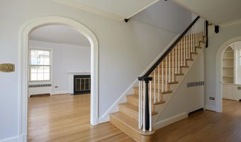 5135 MASSACHUSETTS Ave, Bethesda, MD 20816