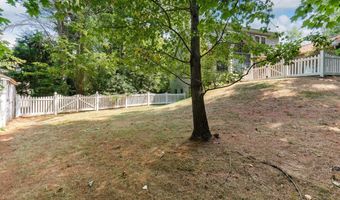60 Boulder Dr, Auburn, ME 04210
