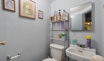 115 Public Sq A, Batesville, MS 38606