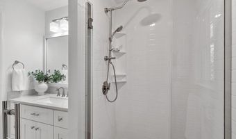 5 Westside Dr, Acton, MA 01720