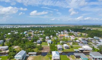 4054 Mallard St, Bay St. Louis, MS 39520
