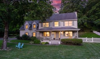 489 Hoyt St, Darien, CT 06820