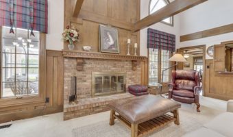 1521 Secretariat Ln, Indianapolis, IN 46217