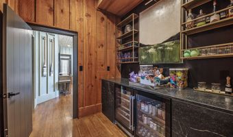 58 S Point Dr, Alexander City, AL 35010