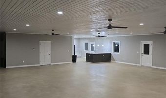 18180 S 153rd St, Basehor, KS 66007