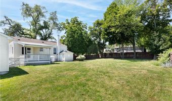 43 Parker Ave, Warren, RI 02885