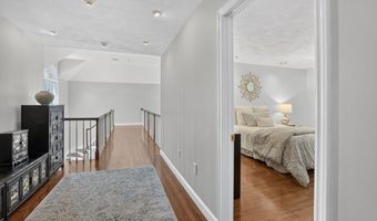 3 Newman Hill Dr, Andover, MA 01810