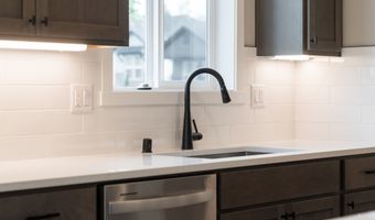 734 NW 28TH St, Battle Ground, WA 98604