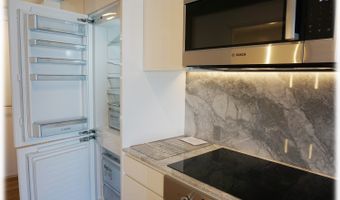 987 Queen St 1109, Honolulu, HI 96814