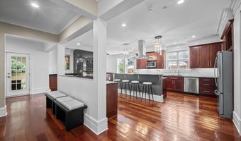 9715 SINGLETON Dr, Bethesda, MD 20817
