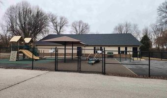 607 Pennsylvania St, Bicknell, IN 47512