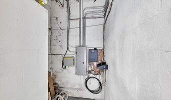 329 W Main St, Abingdon, VA 24210