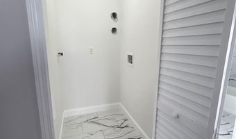 47 COTTAGE St, Bayonne, NJ 07002