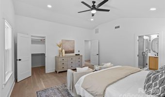 2461 Eaton Rd, Charlotte, NC 28205