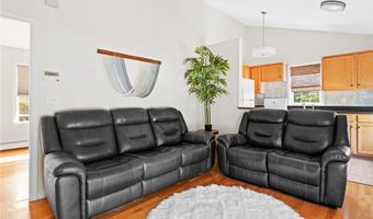45 Silo Dr, Cranston, RI 02921