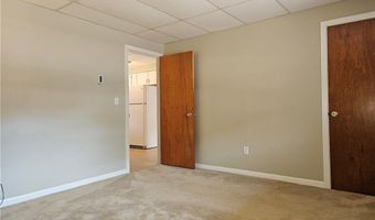 40 Kingsland Ct 2A, Charlestown, RI 02813