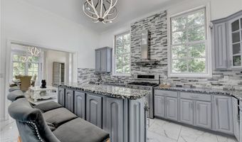 337 Lakeshore Dr, Berkeley Lake, GA 30096