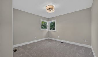 33944 Overton Cir, Adel, IA 50003