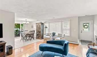 38 Stone Trl B, North Providence, RI 02904