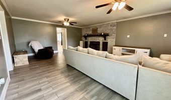 102 Club House Dr, Bald Knob, AR 72010