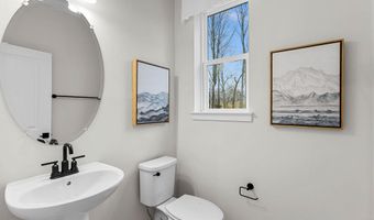 2460 MYSTIC MAROON Ter, Ashburn, VA 20147