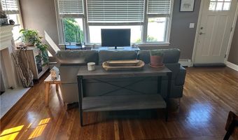 76 Poplar Dr, Cranston, RI 02920