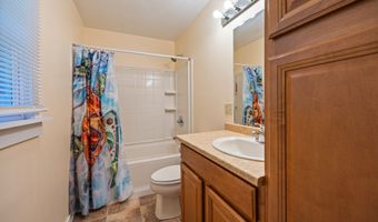 44 Williamsburg Dr, Cheshire, CT 06410