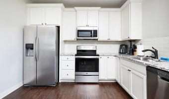 5421 Rowling Dr, Ames, IA 50014