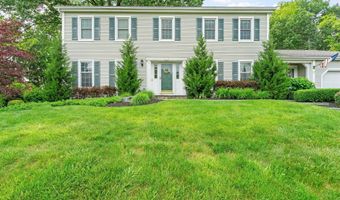 17 Greyledge Dr, Albany, NY 12211