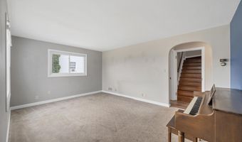 1203 W NORTHLAND Ave, Appleton, WI 54914