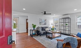 4 Sherbrooke Rd, Barrington, RI 02806