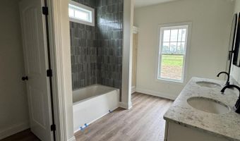 5162 Rountree Rd, Ayden, NC 28513