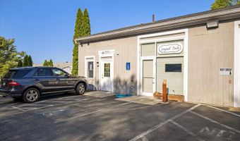 7 Colonel Dr, Bourne, MA 02532