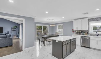 40 Morris Blvd, Bayville, NJ 08721