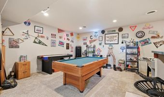 1301 Hilltop Cir, Belle Fourche, SD 57717
