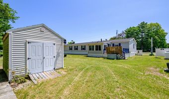 2 Windsor Dr, Alfred, ME 04002