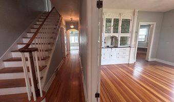 1207 8th St, Aurora, NE 68818