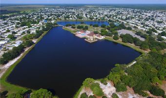 918 Laurel Cir, Barefoot Bay, FL 32976