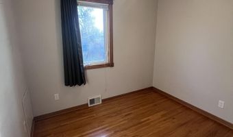 1539 Royal Rd, Aberdeen, SD 57401