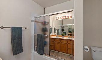 7821 Charlotte Cir, Anchorage, AK 99502
