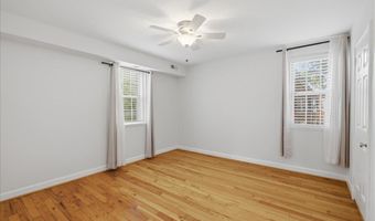 4825 28TH St S A, Arlington, VA 22206