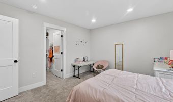 560 Aurora Blvd, Chubbuck, ID 83202