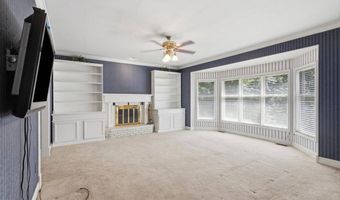 477 Redwood Forest Dr, Ballwin, MO 63021