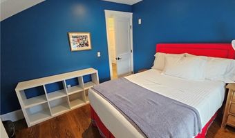 209 Coggeshall Ave, Newport, RI 02840