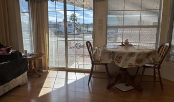 21284 W IRON EAGLE Dr .347, Congress, AZ 85332