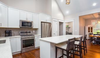 1320 Little Fudges Creek Rd, Barboursville, WV 25504