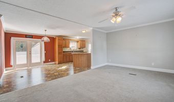 448 Pauline Dr, Bonneau, SC 29431